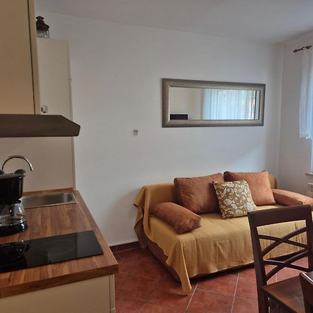 Apartments Antolovic Vrsar Exterior photo
