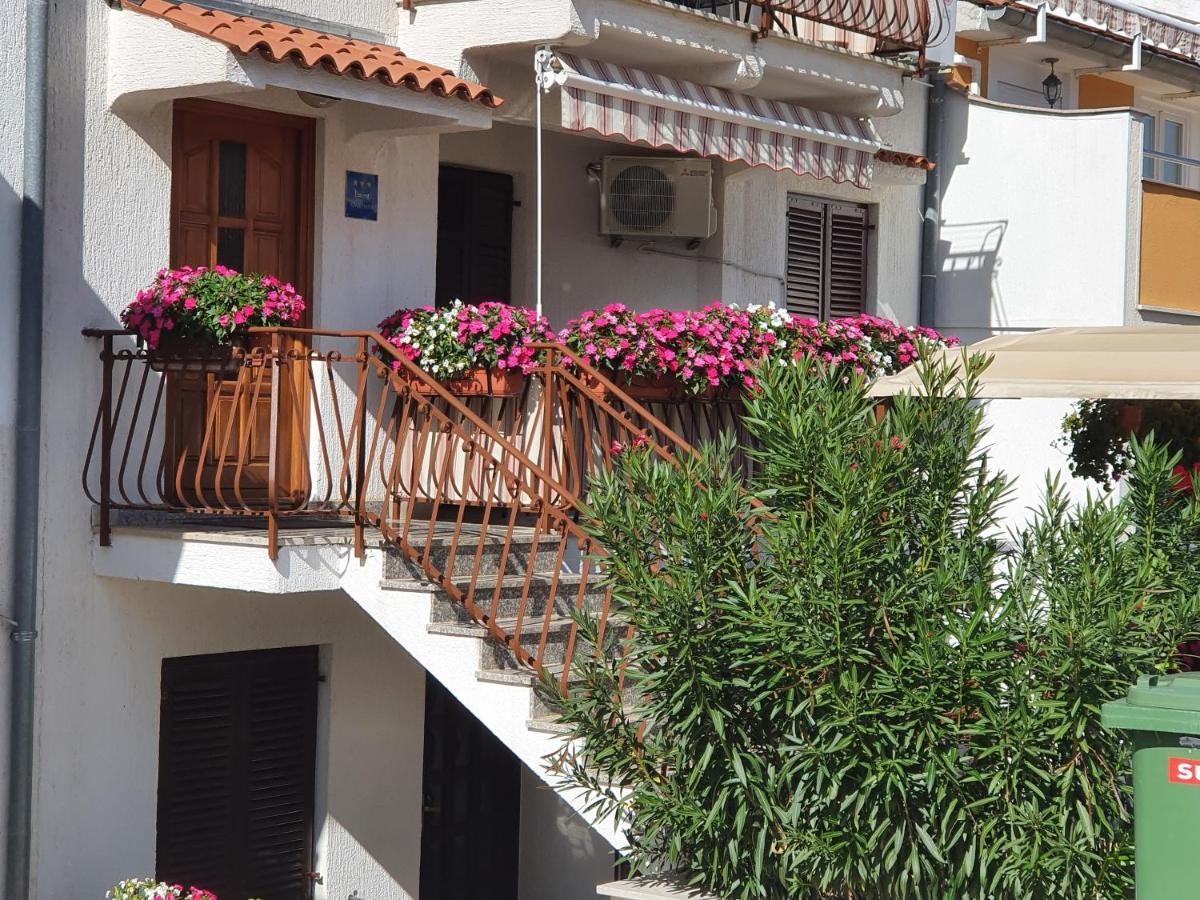 Apartments Antolovic Vrsar Exterior photo