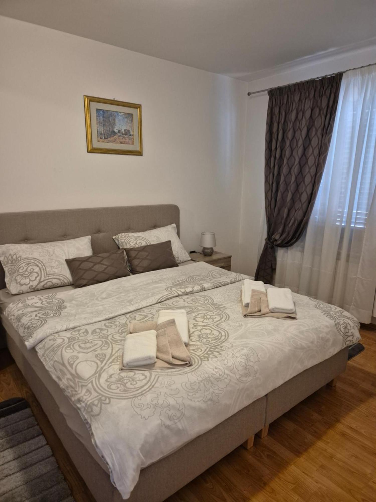Apartments Antolovic Vrsar Exterior photo