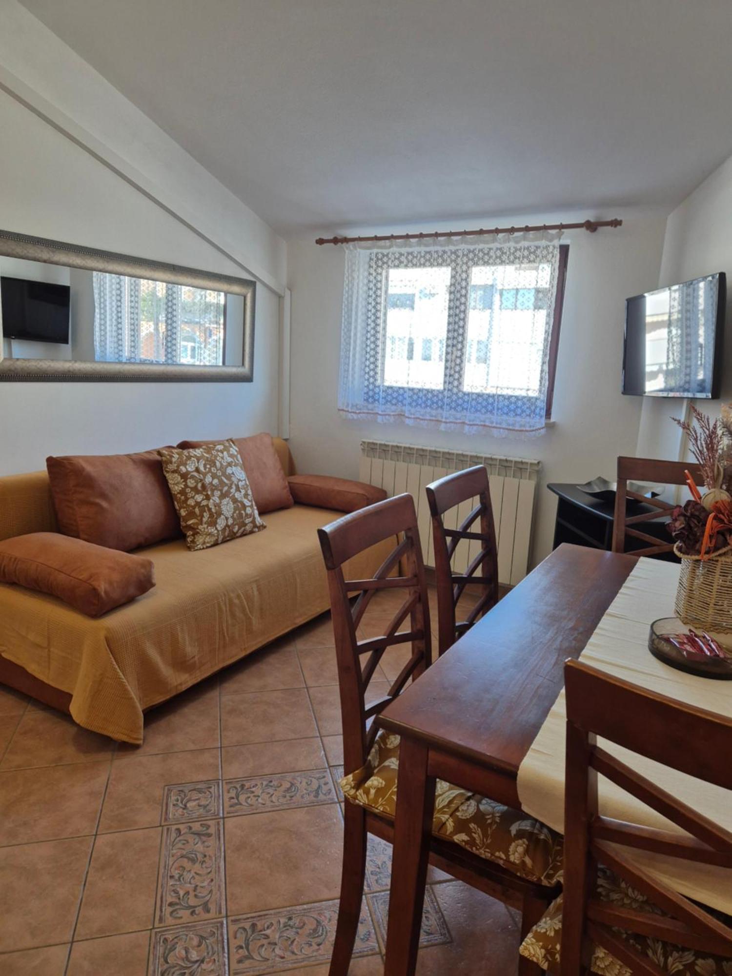 Apartments Antolovic Vrsar Exterior photo